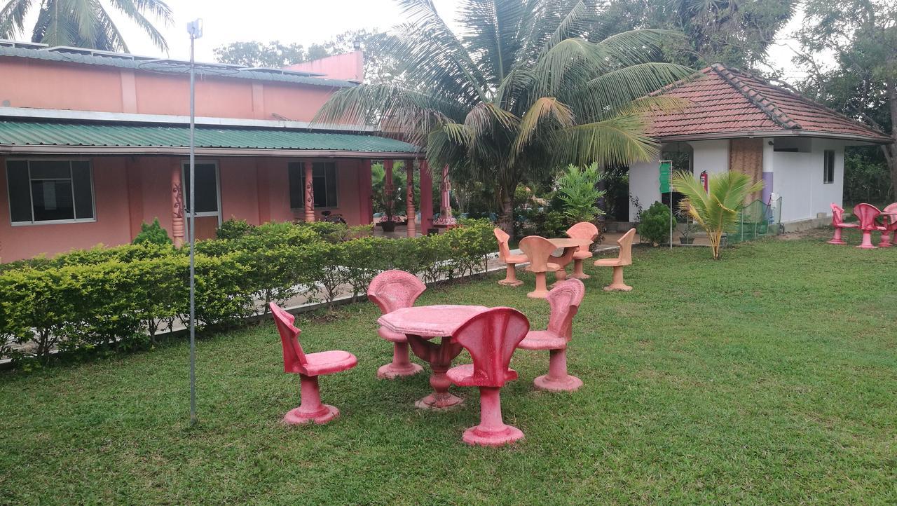 Friends Paradise Kilinochchi 外观 照片