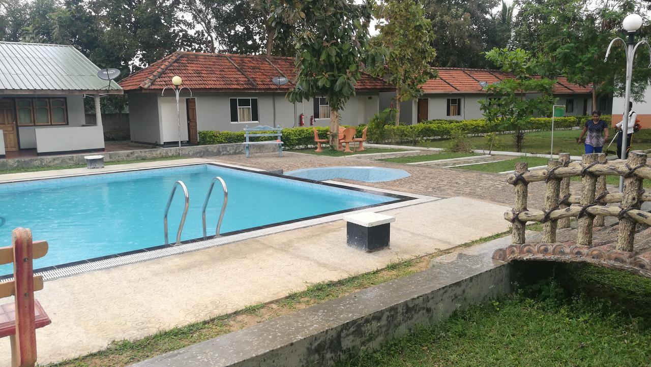 Friends Paradise Kilinochchi 外观 照片